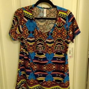 LuLaRoe Medium Classic T NWT